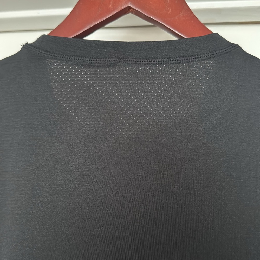 Vuori Tradewind Shirt - Black - Picture 5 of 7